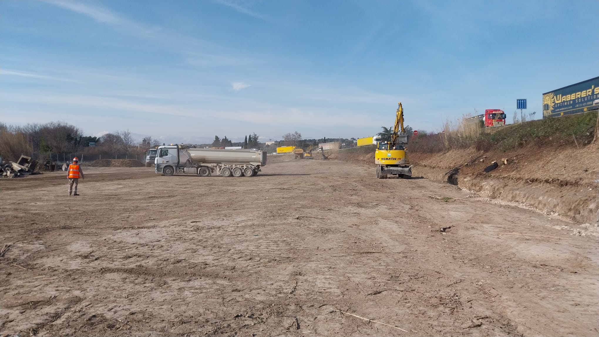 Chantier de doublement de la bretelle d'autoroute entre Arles et Marseille